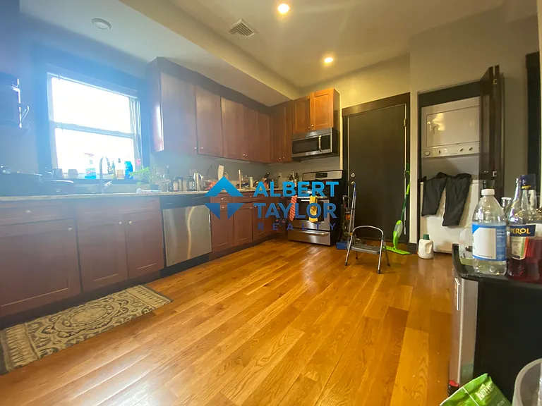46 Creighton St #3 — Photo 2