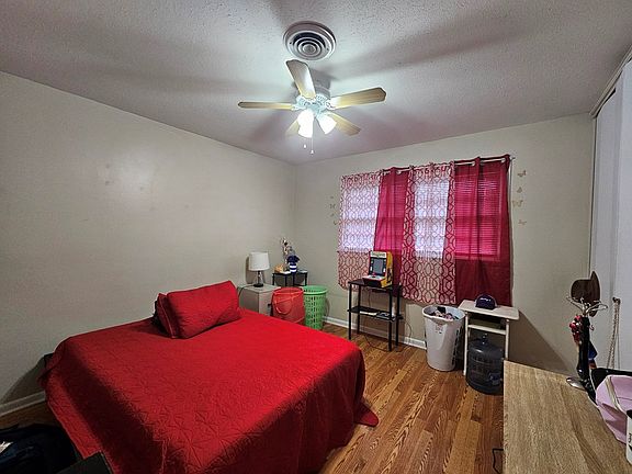 5th image of 138 Charles St