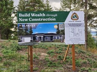 1200 NE Center St #PAR-3, Sheridan, OR 97378