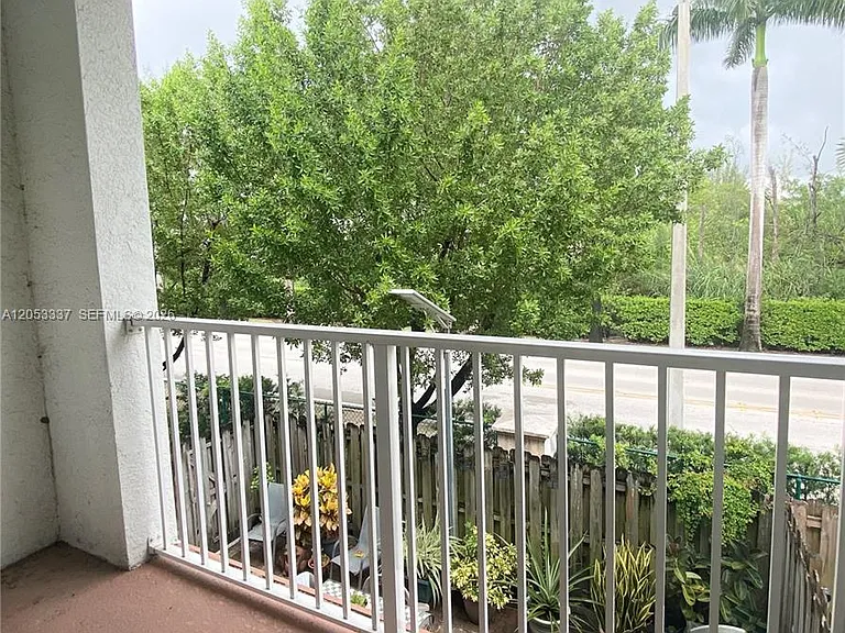 8960 NW 97th Ave #220 — Photo 10