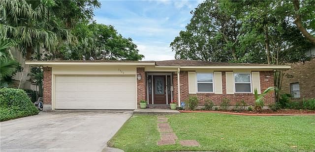 1st image of 2520 Saint Nick Dr