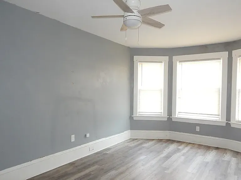10805 Hull Ave — Photo 10