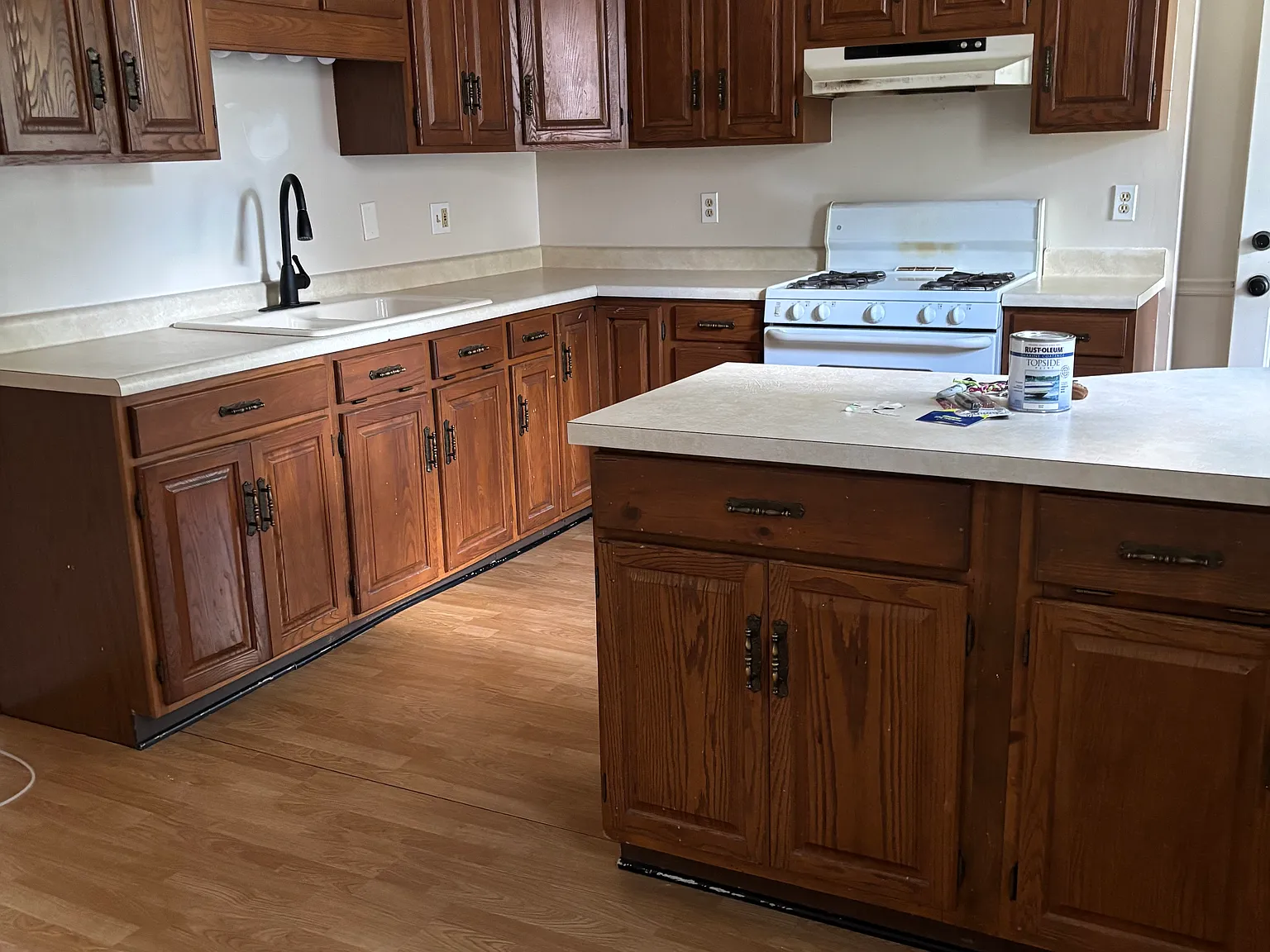 2 bed, 1200 sqft, $1,000 — Photo 2