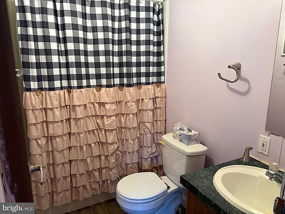 5th image of 1041 George James Loop