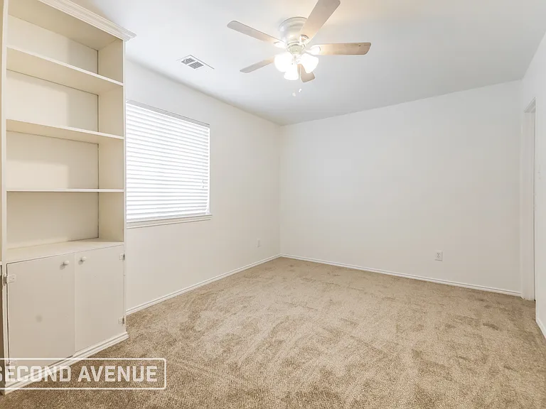 925 Warbler — Photo 17