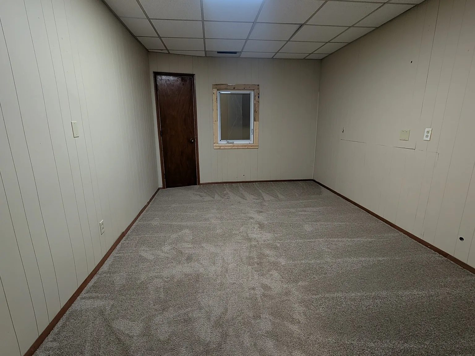 3 bed, $1,300 — Photo 4