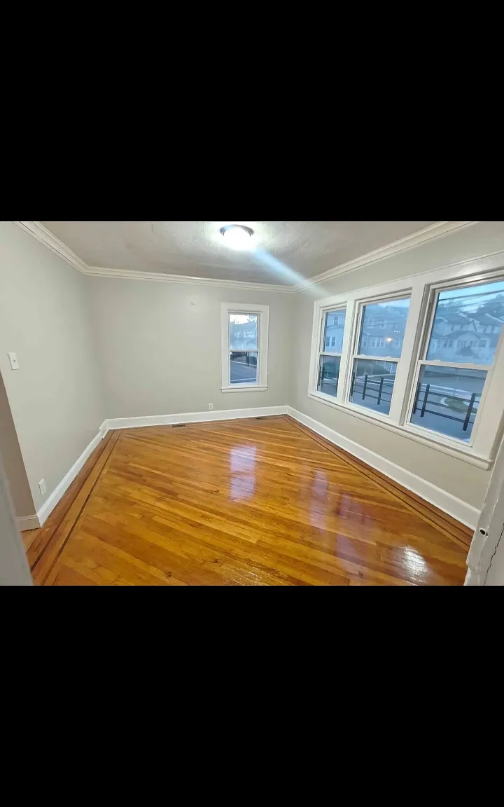 3 bed, $2,150 — Photo 3