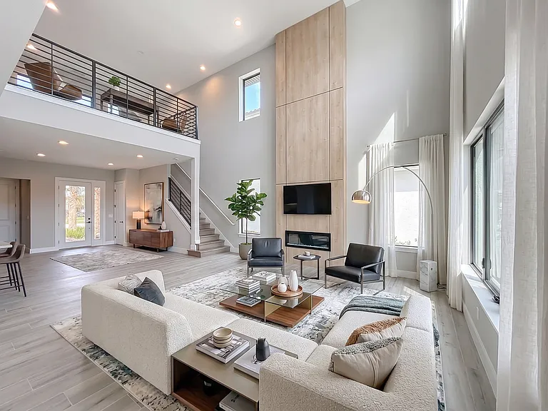 15930 Vetta Dr — Photo 10