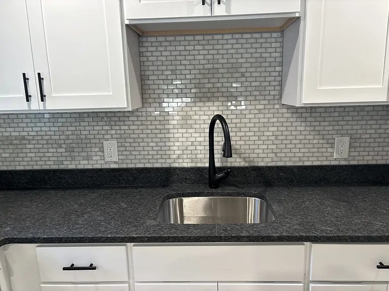 36 E Shore Rd #B — Photo 5