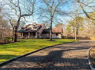 2 Old Mastic Dr, Mastic Beach, NY 11951