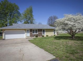 4103 S Ridgecrest Dr, Springfield, MO 65807