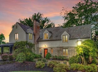 2711 Redding Rd, Columbus, OH 43221