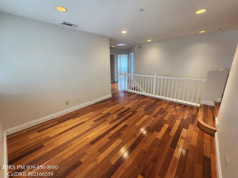 15752 Home Ct — Photo 11
