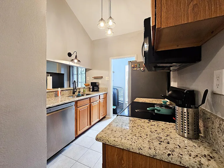 5981 Arapaho Rd #1506 — Photo 4