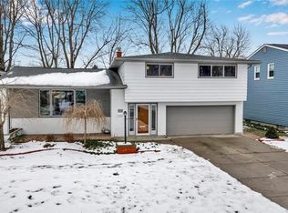 77 Wickham Dr, Buffalo, NY 14221