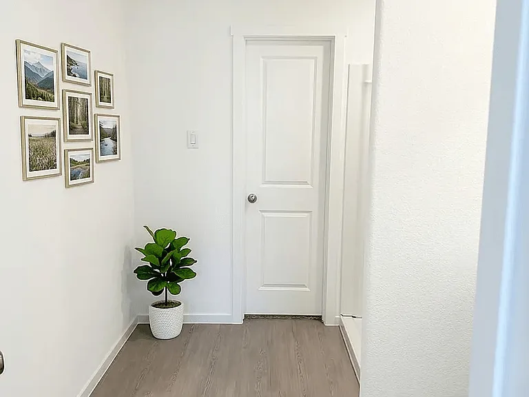 1613 Sparrow Hawk Rd — Photo 2