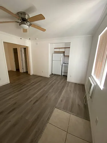 Floor plan Small junior 1 bedroom, 1 bathroom