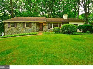 40 Arbor Ln, Wayne, PA 19087