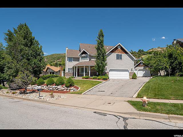 2nd image of 1367 Skyline Dr