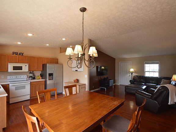 4th image of 8112 Sterling Spring Dr