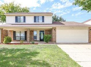 5212 Creek Valley Dr, Arlington, TX 76018