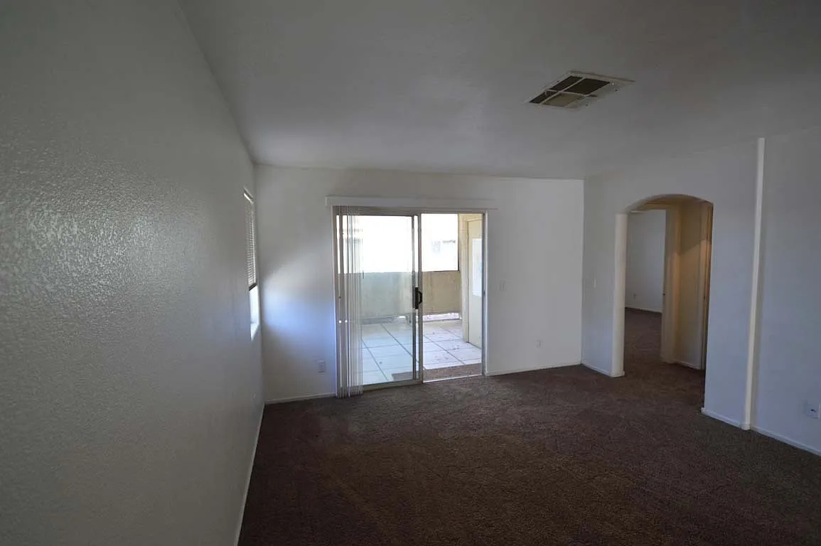 1420 Jamielinn Ln — Photo 2
