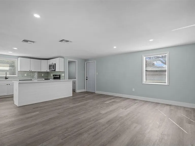 1682 Wilmar Ave — Photo 12
