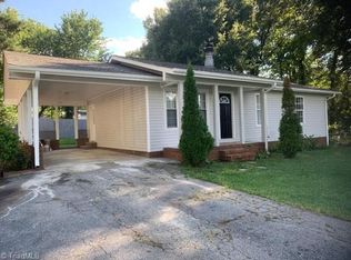 701 Carolina Ave, Thomasville, NC 27360