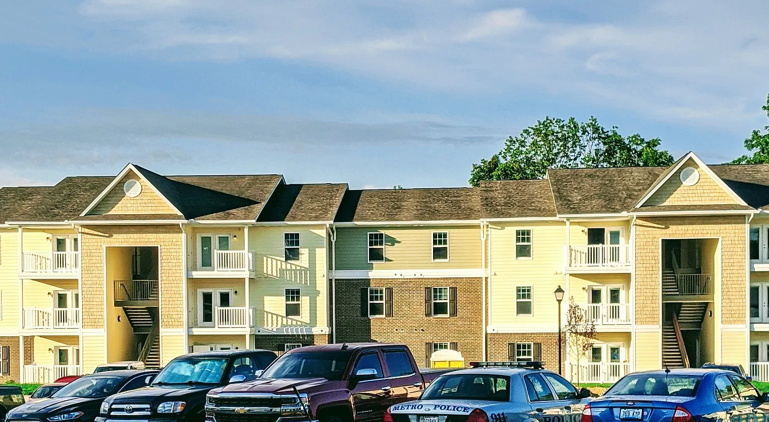 Creekside Crossing Apartments - 5205-304 — Photo 3