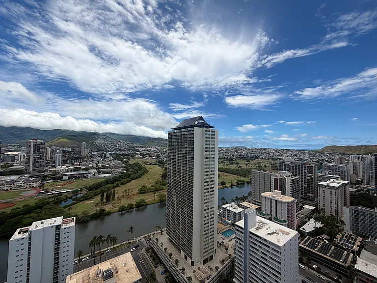 2240 Kuhio Ave #3502 — Photo 8