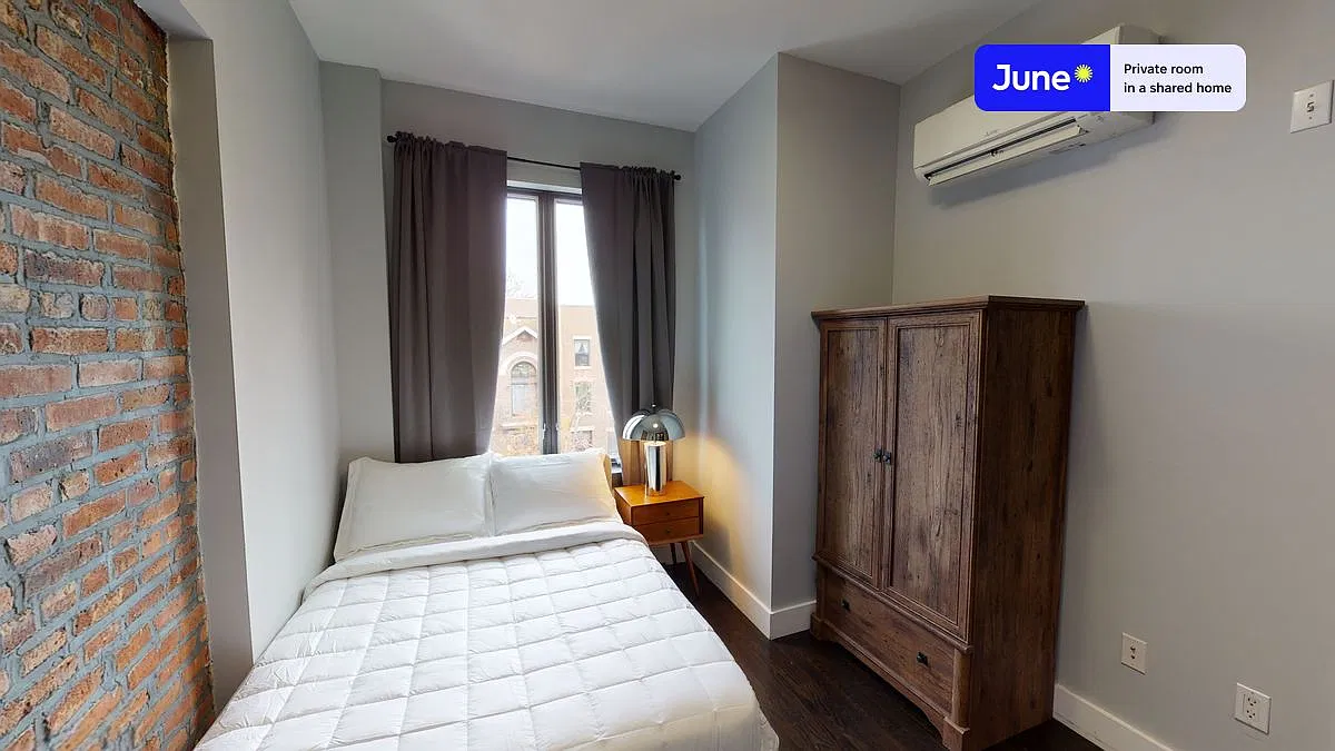 Full bedroom in 4 bed/2 bath home in Bedford-Stuyvesant #733 A — Photo 2