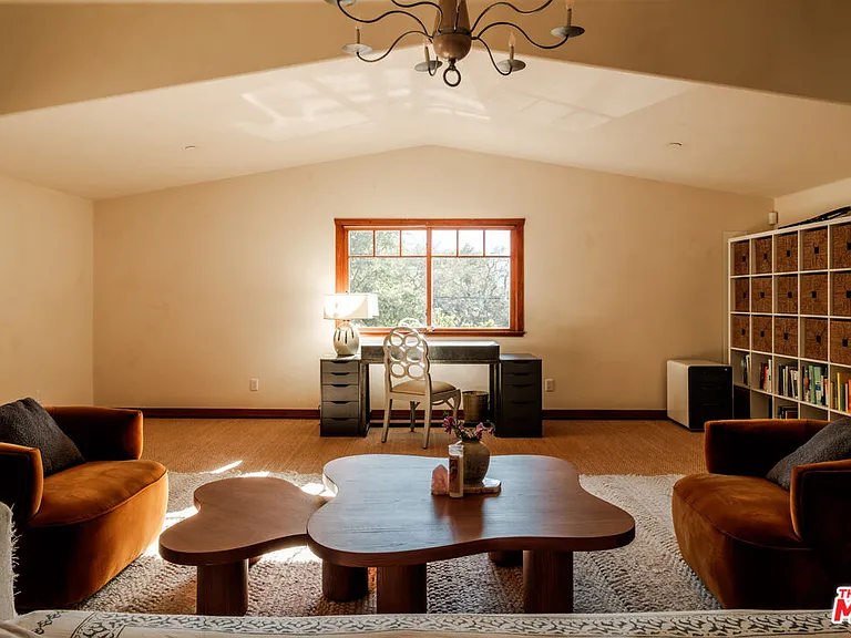 21717 Encina Rd — Photo 49