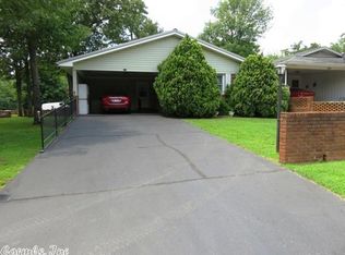 315 Parliament Dr, Horseshoe Bend, AR 72512