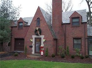 154 Woodhaven Dr, Pittsburgh, PA 15228