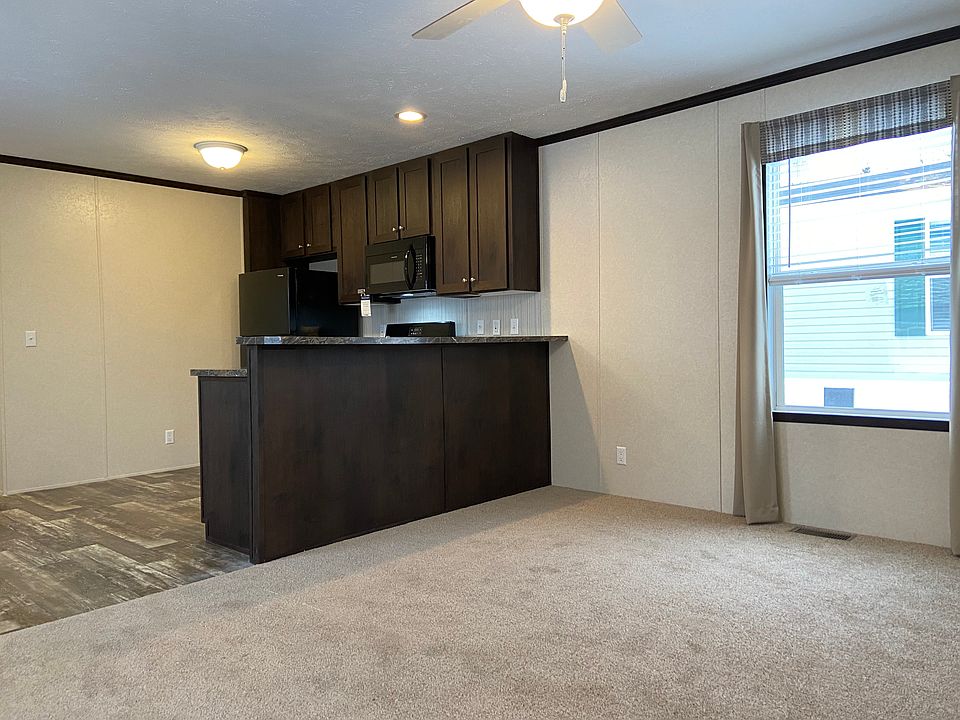 1st image of 199 Birch Ave #199