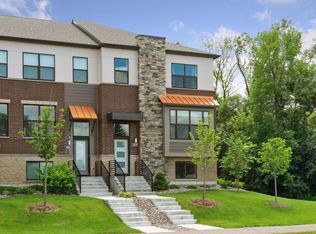 3870 Cedar Grove Pkwy, Eagan, MN 55122