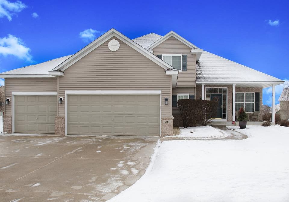 1st image of 705 Greten Ln