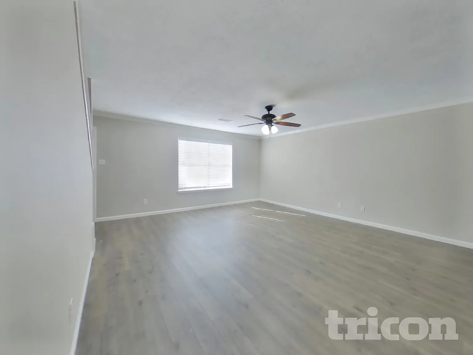 12094 La Salle Oaks Conroe TX — Photo 2
