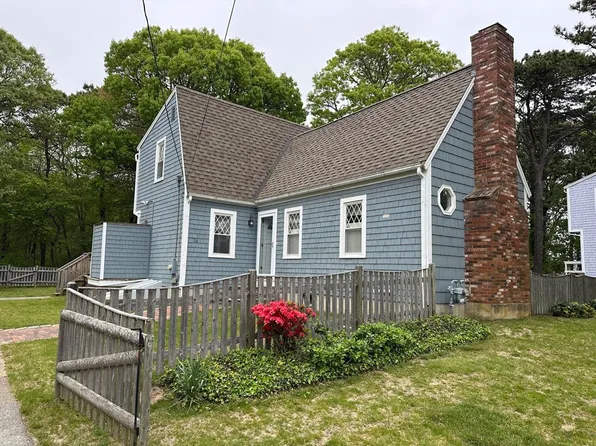 14 Daisy Ln, South Yarmouth, MA 02664