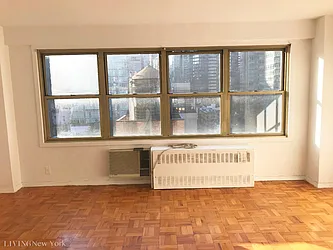 Rented by Living New York
