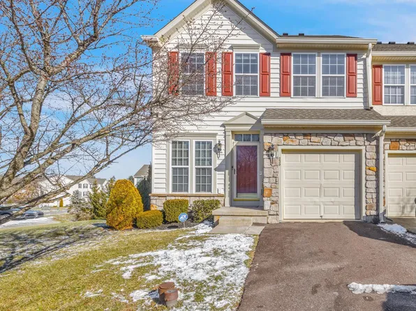 239 S Savanna Dr, Pottstown, PA 19465