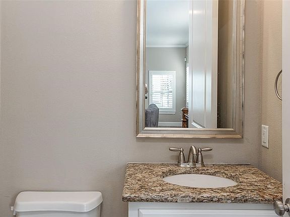 4th image of 2816 Lubbock Ave APT 124