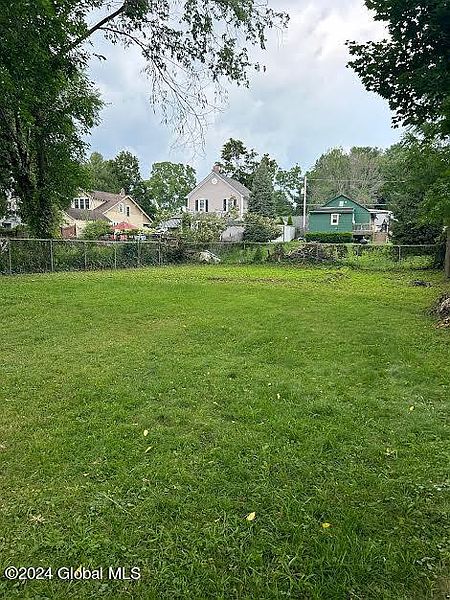 5th image of 20 Dix Avenue