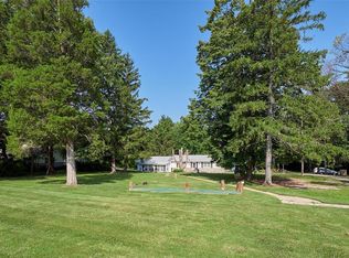 7217 Christopher Dr, Saint Louis, MO