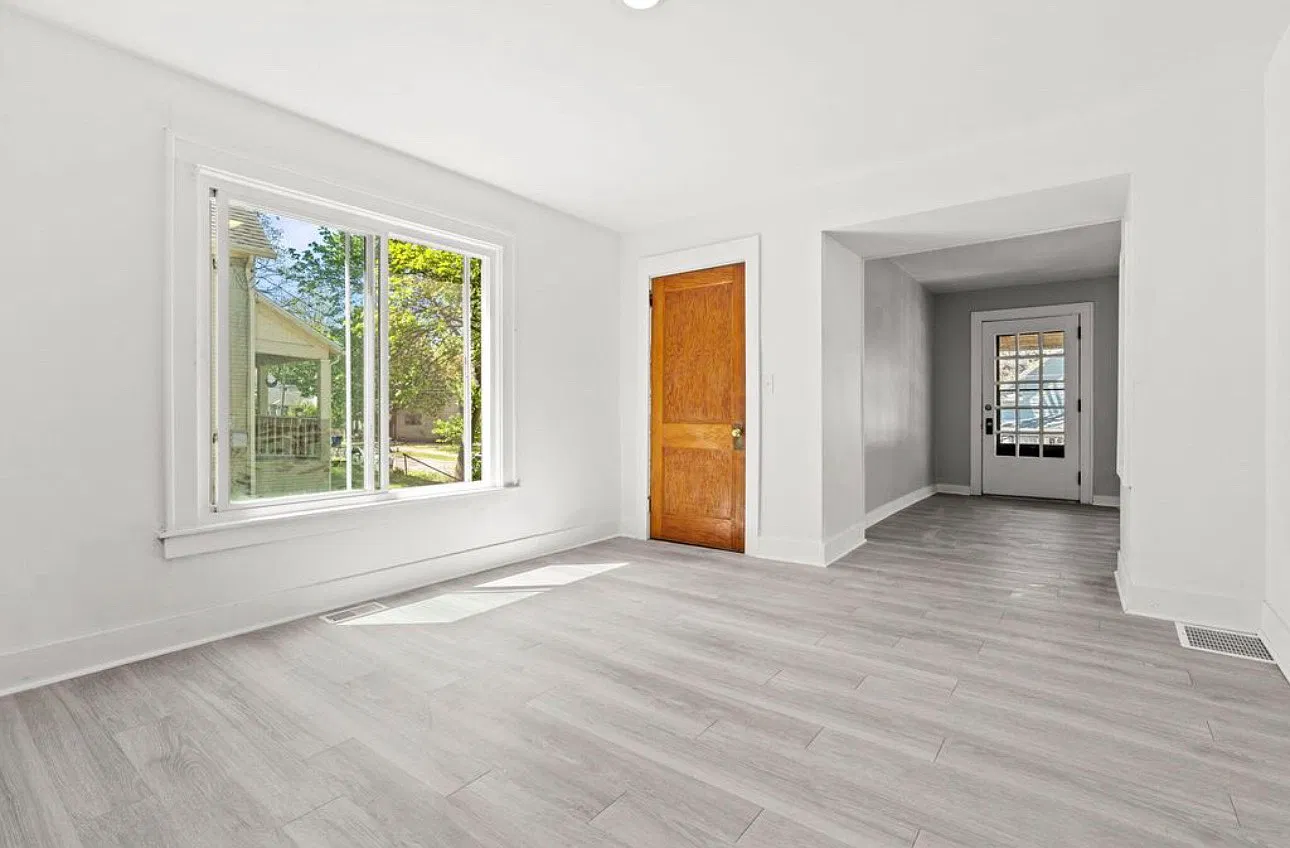 2 bed, $1,800 — Photo 4