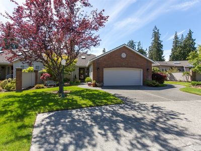 272 Foursome Drive, Sequim, WA, 98382