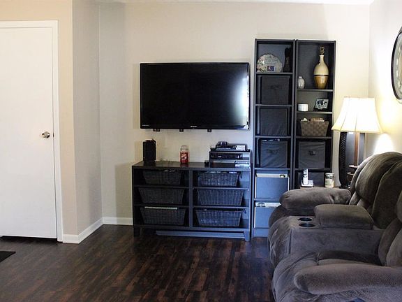 3rd image of 2070 Woodtrail Dr APT 76
