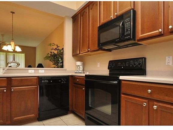 2nd image of 9434 Myrtle Creek Ln APT 910