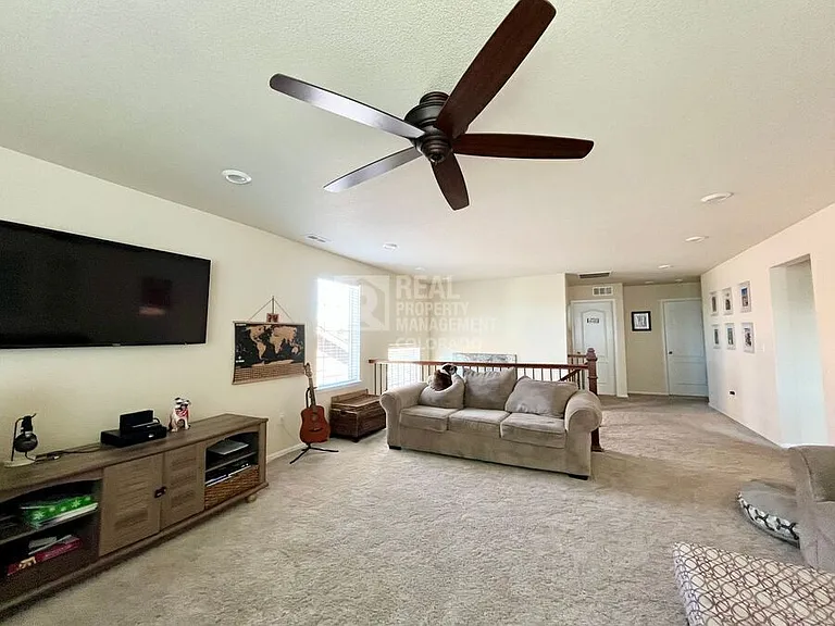 776 Sundance Ln — Photo 8