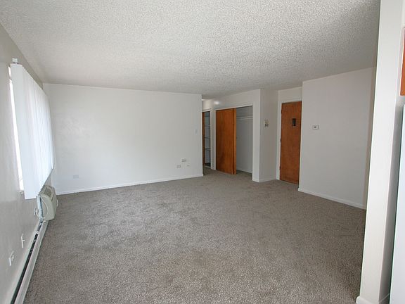 3rd image of 1443 Race St #31